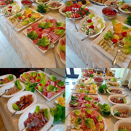 Hotel Kopernik Цехоцинек Екстериор снимка