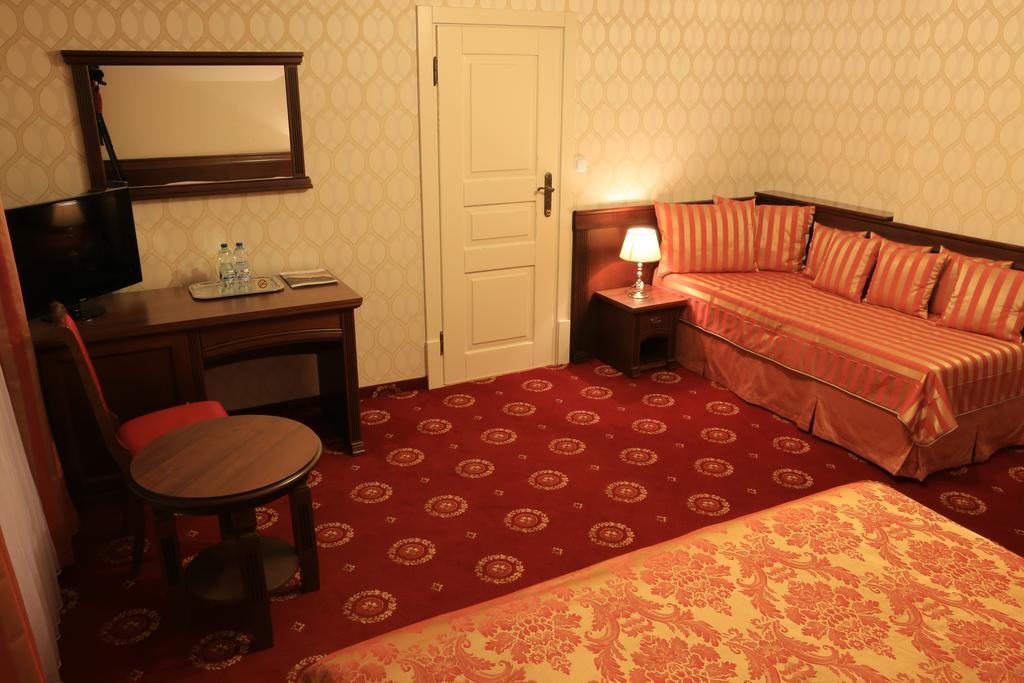 Hotel Kopernik Цехоцинек Екстериор снимка