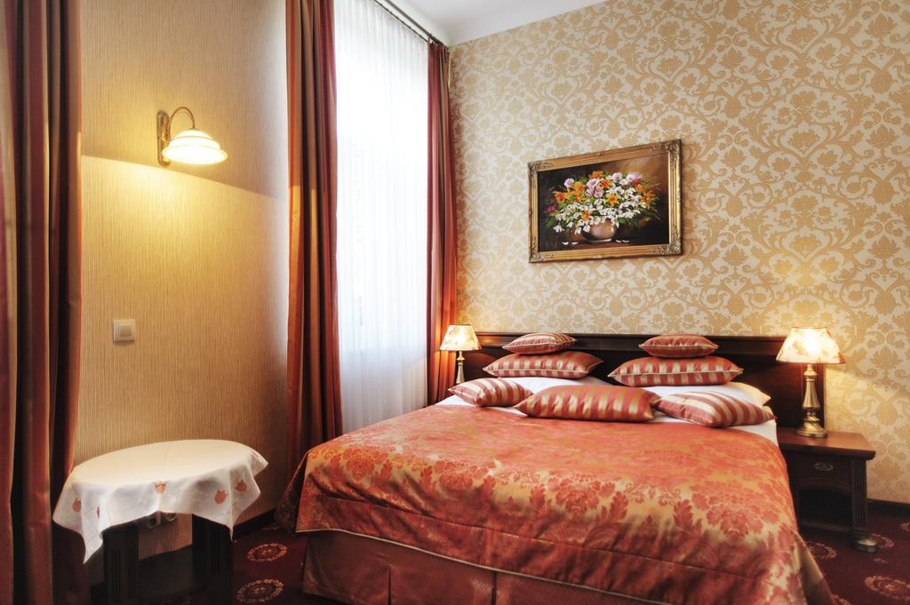 Hotel Kopernik Цехоцинек Стая снимка
