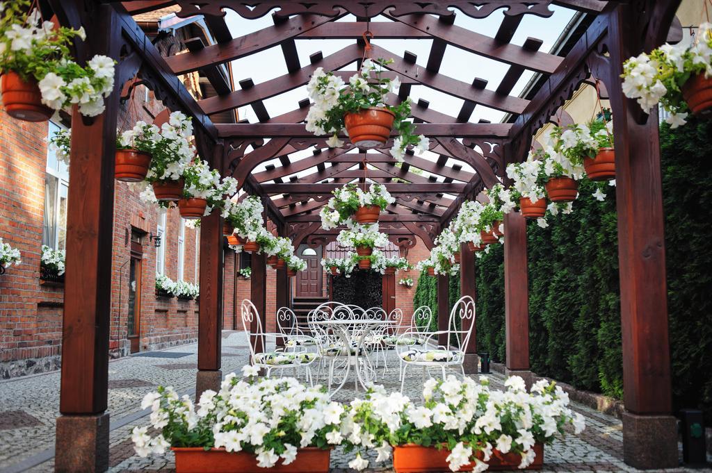 Hotel Kopernik Цехоцинек Екстериор снимка