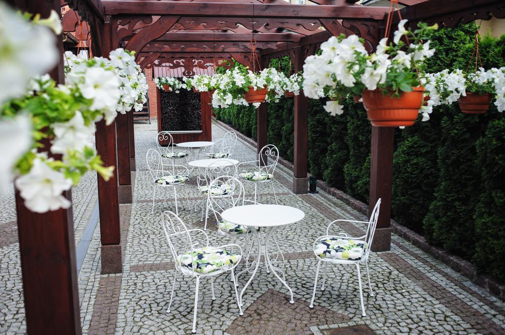 Hotel Kopernik Цехоцинек Екстериор снимка