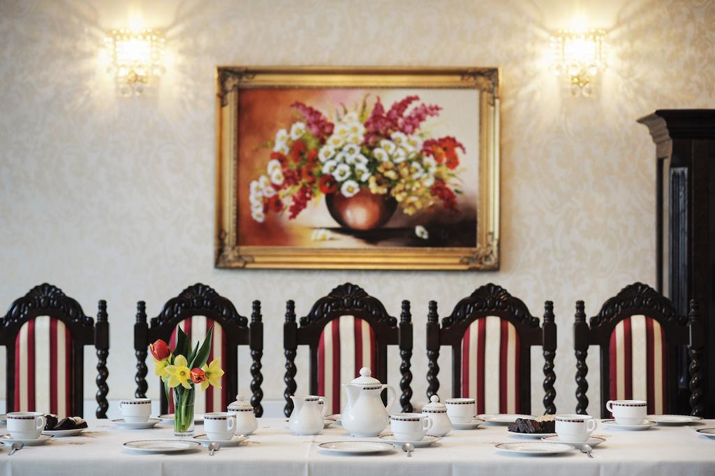 Hotel Kopernik Цехоцинек Екстериор снимка