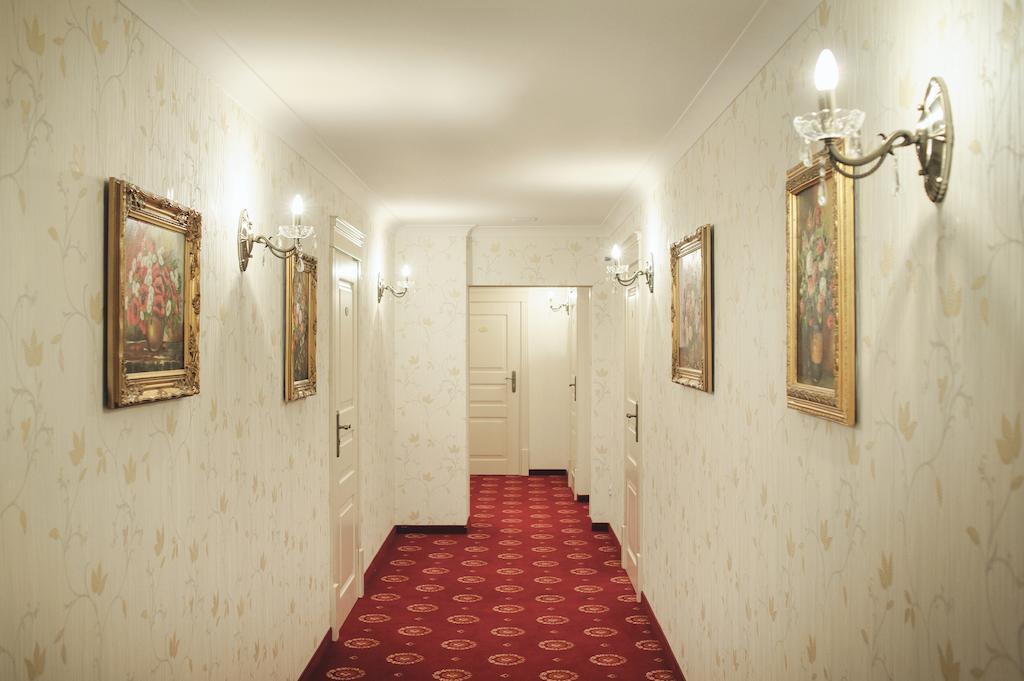 Hotel Kopernik Цехоцинек Екстериор снимка