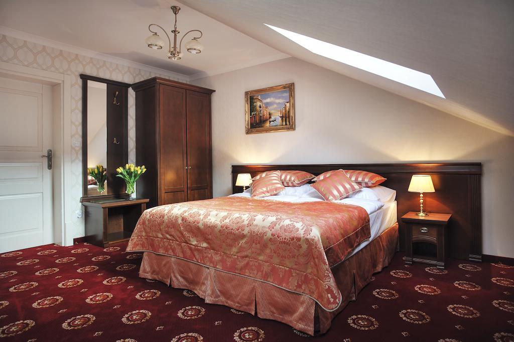 Hotel Kopernik Цехоцинек Стая снимка