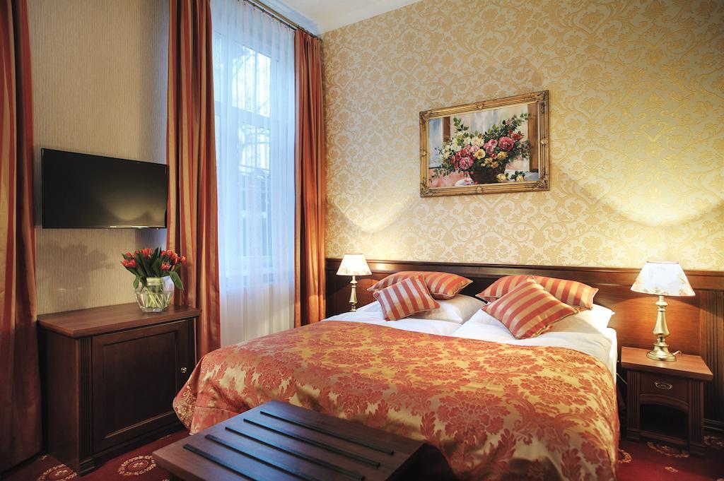 Hotel Kopernik Цехоцинек Стая снимка