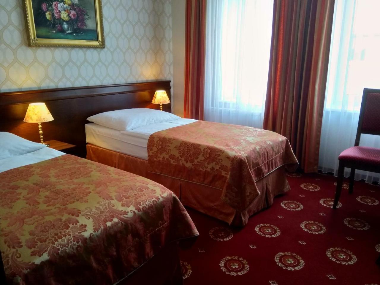 Hotel Kopernik Цехоцинек Екстериор снимка